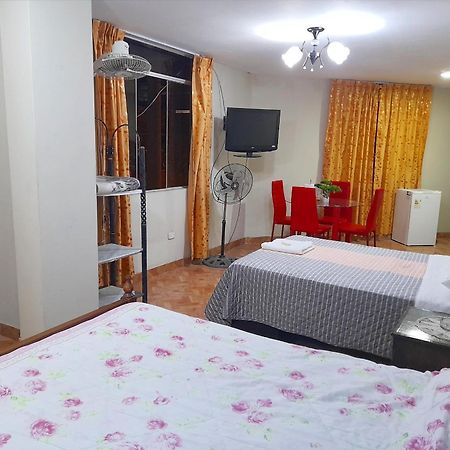 Готель Travel House Іка Екстер'єр фото