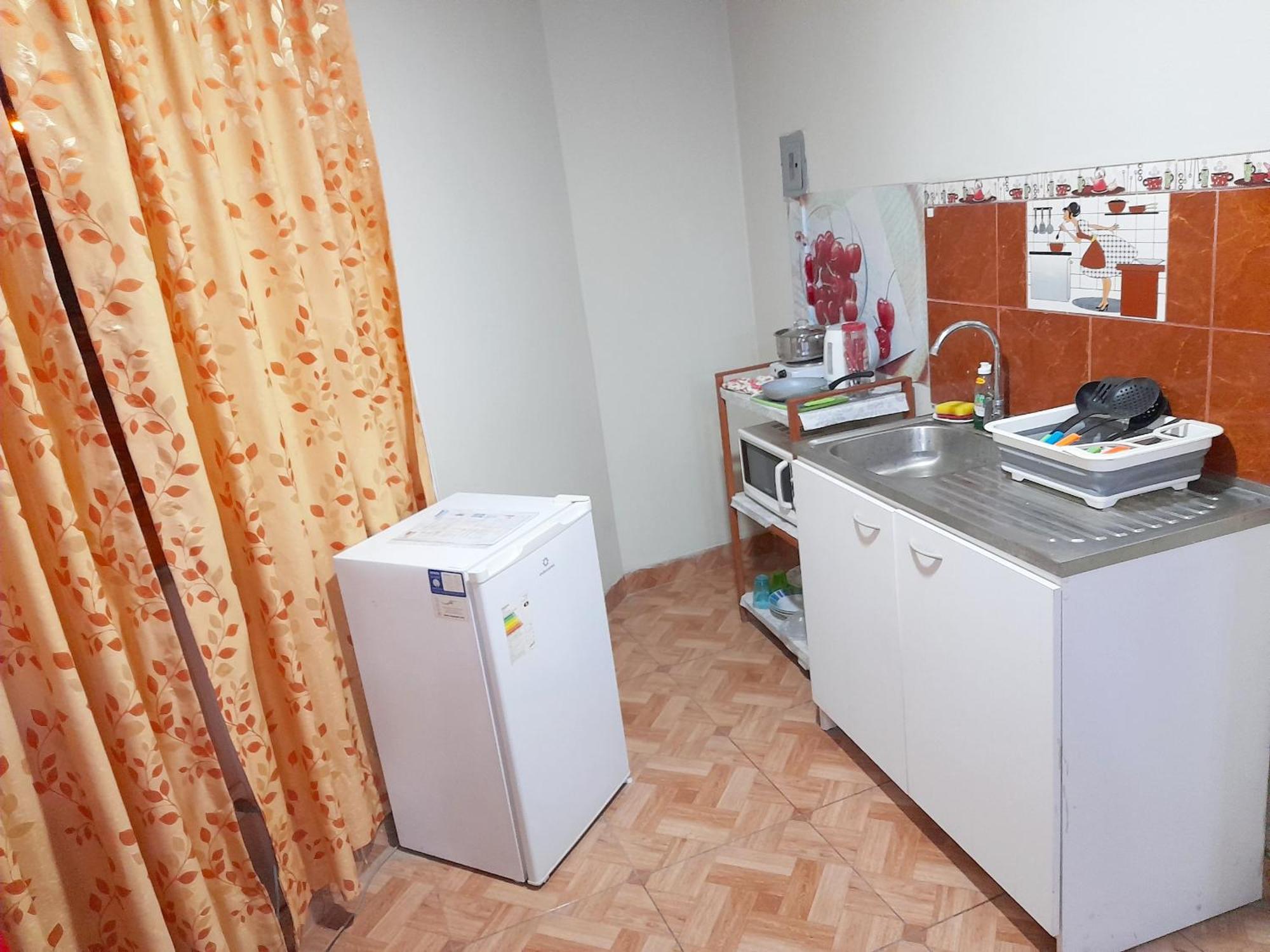 Готель Travel House Іка Екстер'єр фото