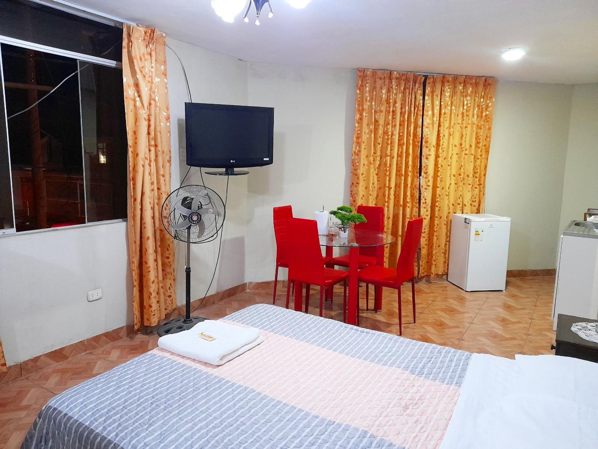 Готель Travel House Іка Екстер'єр фото