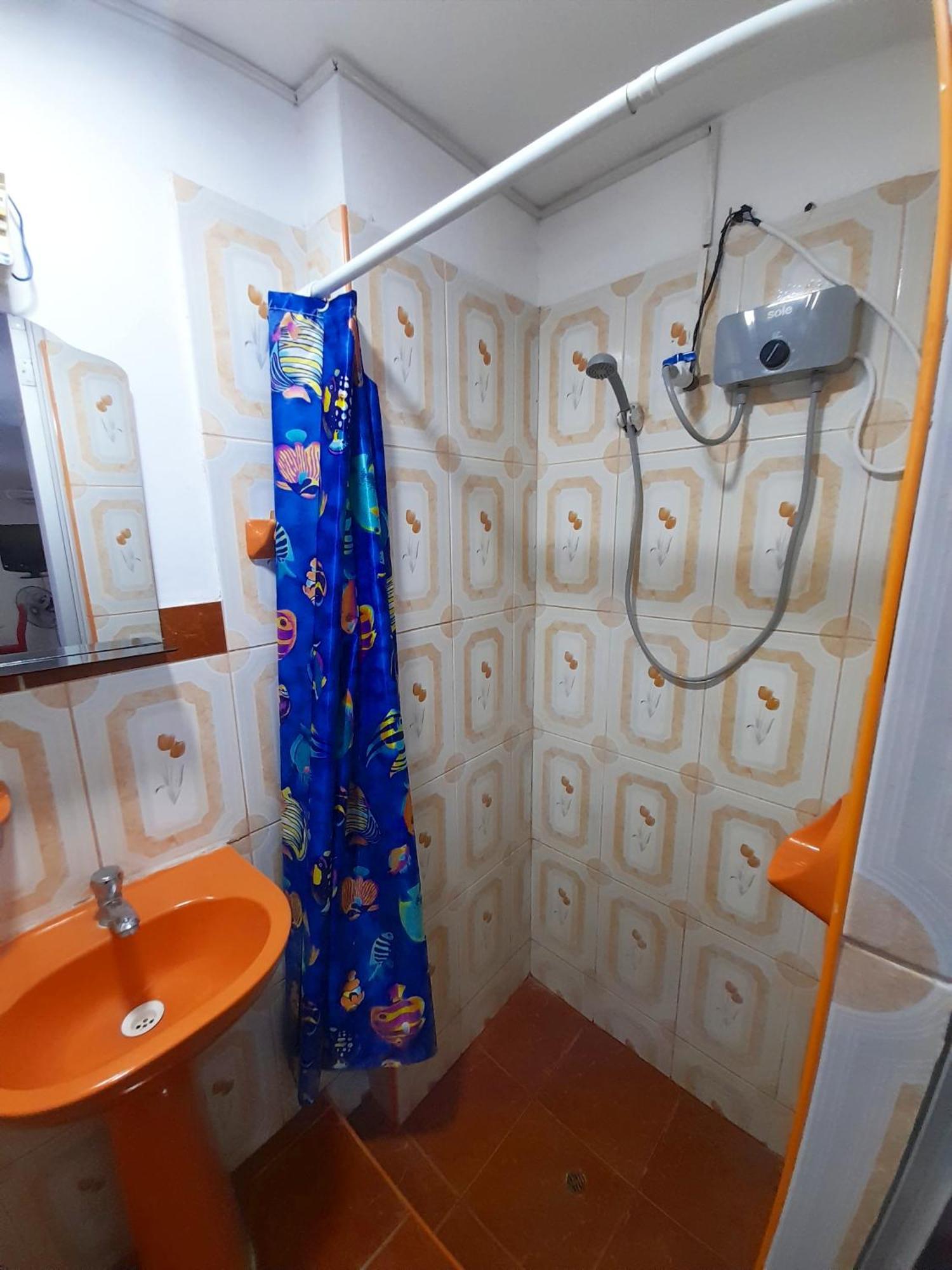 Готель Travel House Іка Екстер'єр фото